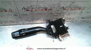 O102236 Gebruikte knipperlicht schakelaar Toyota Prius