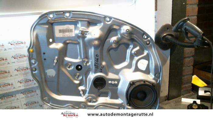 Gebruikte Raammechaniek 4Deurs links-voor Lancia Musa O78228