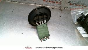 O130732 Gebruikte kachel weerstand Volkswagen Fox