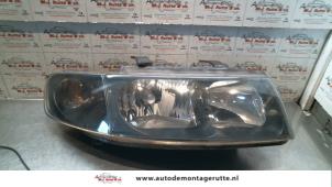 O74532 Gebruikte koplamp rechts Seat Leon