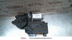 O90205 Gebruikte motor electrisch raam Citroen C4 Picasso