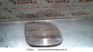 Gebruikte Spiegelglas rechts Skoda Fabia (6Y2) 1.4i Prijs op aanvraag aangeboden door Autodemontage M.J. Rutte B.V.