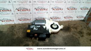 O90128 Gebruikte motor electrisch raam Lancia Phedra