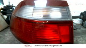 O93175 Gebruikte achterlicht links Mazda 626