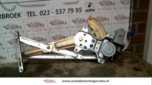 O78475 Gebruikte raammechaniek 4deurs links-voor Daihatsu Terios