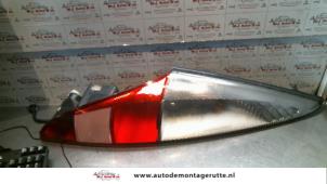 O93387 Gebruikte achterlicht links Lancia Phedra