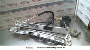 O132422 Gebruikte ruitmechaniek 2deurs rechts-voor Renault Megane