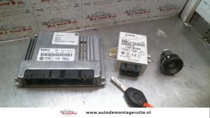 Gebruikte Kontaktslot + Sleutel BMW 3 serie Compact (E46/5) 316ti 16V Prijs op aanvraag aangeboden door Autodemontage M.J. Rutte B.V.