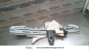 O88851 Gebruikte raammechaniek 4deurs links-achter Opel Signum