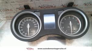 Gebruikte Kilometerteller KM Alfa Romeo 159 (939AX) 2.2 JTS 16V Prijs op aanvraag aangeboden door Autodemontage M.J. Rutte B.V.
