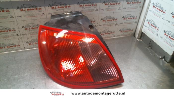 Gebruikte Achterlicht links Mitsubishi Colt O93874