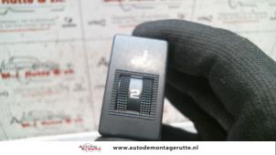 O106848 Gebruikte schakelaar stoelverwarming Audi A8