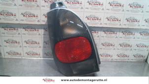 O93835 Gebruikte achterlicht links Renault Espace