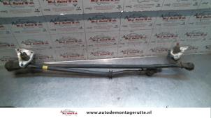 O133474 Gebruikte ruitenwis mechaniek Toyota Corolla