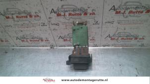 O130588 Gebruikte kachel weerstand Ford Transit