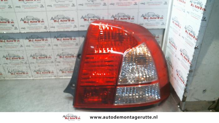 Gebruikte Achterlicht rechts Kia Shuma O95285