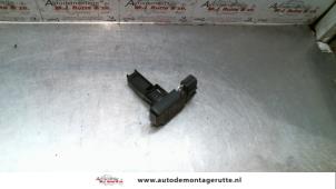O116850 Gebruikte luchthoeveelheidsmeter Toyota Avensis
