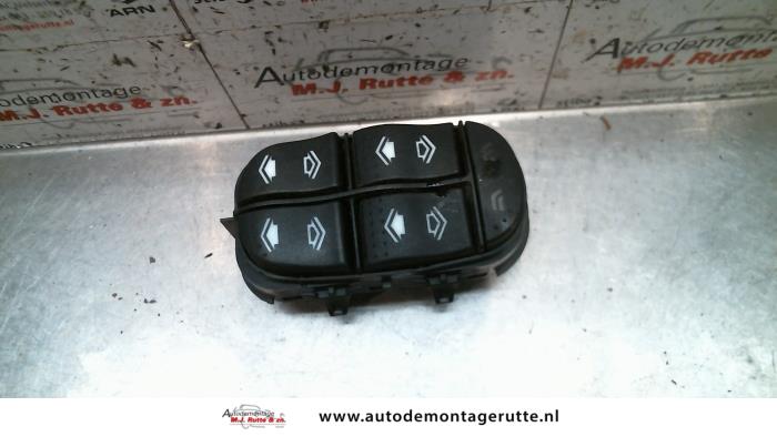 Gebruikte Combischakelaar ramen Ford Focus O108398