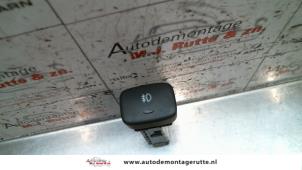 O106300 Gebruikte mistlamp schakelaar Daewoo Evanda