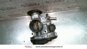 O122813 Gebruikte gasklephuis Chevrolet Kalos
