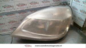 O71911 Gebruikte linker koplamp Mercedes Vaneo