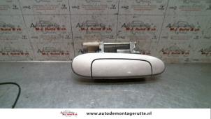 O81286 Gebruikte deurgreep 4deurs rechts-voor Toyota Yaris