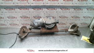 O119237 Gebruikte ruitenwismotor+mechaniek Toyota Yaris