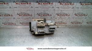 O83735 Gebruikte portierslot mechaniek 4deurs rechts-voor Peugeot 807