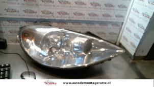 O74151 Gebruikte koplamp rechts Peugeot 807