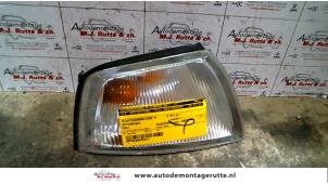 O76642 Gebruikte pinker rechts Mitsubishi Colt
