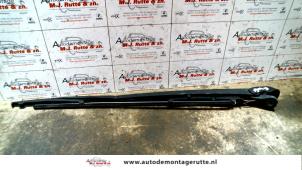O97492 Gebruikte ruitenwisserarm achter Fiat Stilo