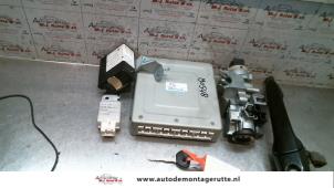 O82138 Gebruikte slotenset cilinder (compleet) Mazda 6.