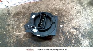 O131104 Gebruikte kachel weerstand Citroen Berlingo