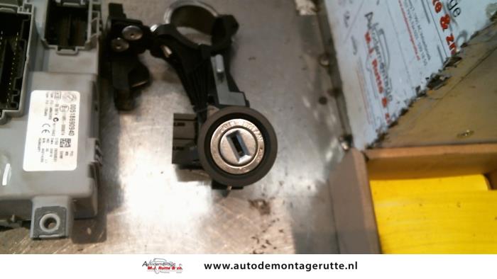 Slotenset Cilinder (compleet) van een Fiat Punto Evo (199) 1.3 JTD Multijet 85 16V Euro 5 2010