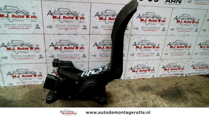 Gebruikte Gaspedaal Mercedes Vito O110297