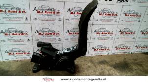 O110297 Gebruikte gaspedaal Mercedes Vito