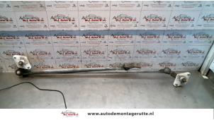 O118232 Gebruikte ruitenwis mechaniek Subaru Justy