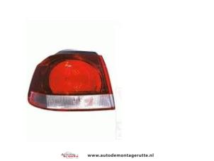 O93010 Nieuwe achterlicht links Volkswagen Golf