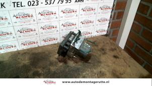 O114779 Gebruikte abs pomp Opel Meriva