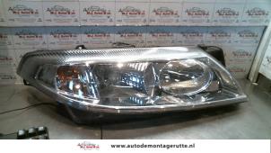 O74266 Gebruikte rechter koplamp Renault Laguna