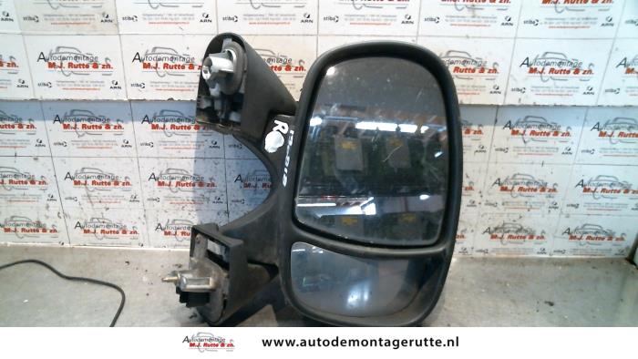Gebruikte Buitenspiegel rechts Opel Vivaro O86765