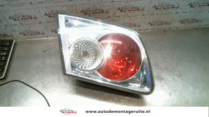 O93222 Gebruikte achterlicht links Mazda 6.