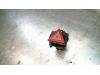 Paniekverlichtings Schakelaar van een Audi A2 (8Z0) 1.4 TDI 2001