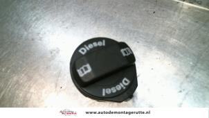Gebruikte Tankdop Audi A2 (8Z0) 1.4 TDI Prijs op aanvraag aangeboden door Autodemontage M.J. Rutte B.V.