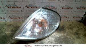 O75785 Gebruikte knipperlicht links Nissan Almera