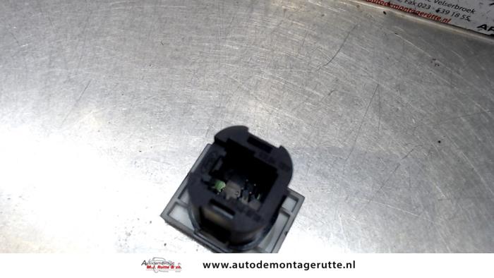 Verwarmingsschakelaar Achterruit van een Ford Focus C-Max 1.6 16V 2005