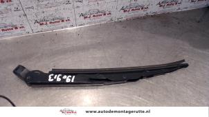 O97386 Gebruikte ruitenwisserarm achter Ford C-Max