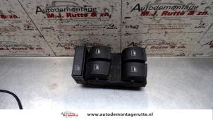 O108351 Gebruikte schakelblok ruiten Audi A4