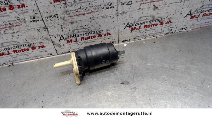 Gebruikte Ruitensproeierpomp voor Fiat Punto O115247