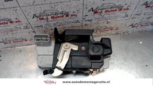 O84002 Gebruikte slotmechaniek portier 4deurs rechts-achter Citroen Picasso